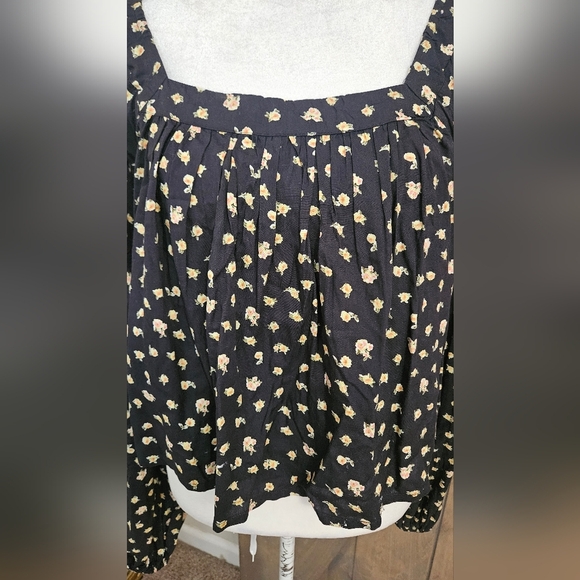 BILLABONG Just Beachy Floral Print Top In Black/yellow Multi. Size Small - Picture 10 of 16